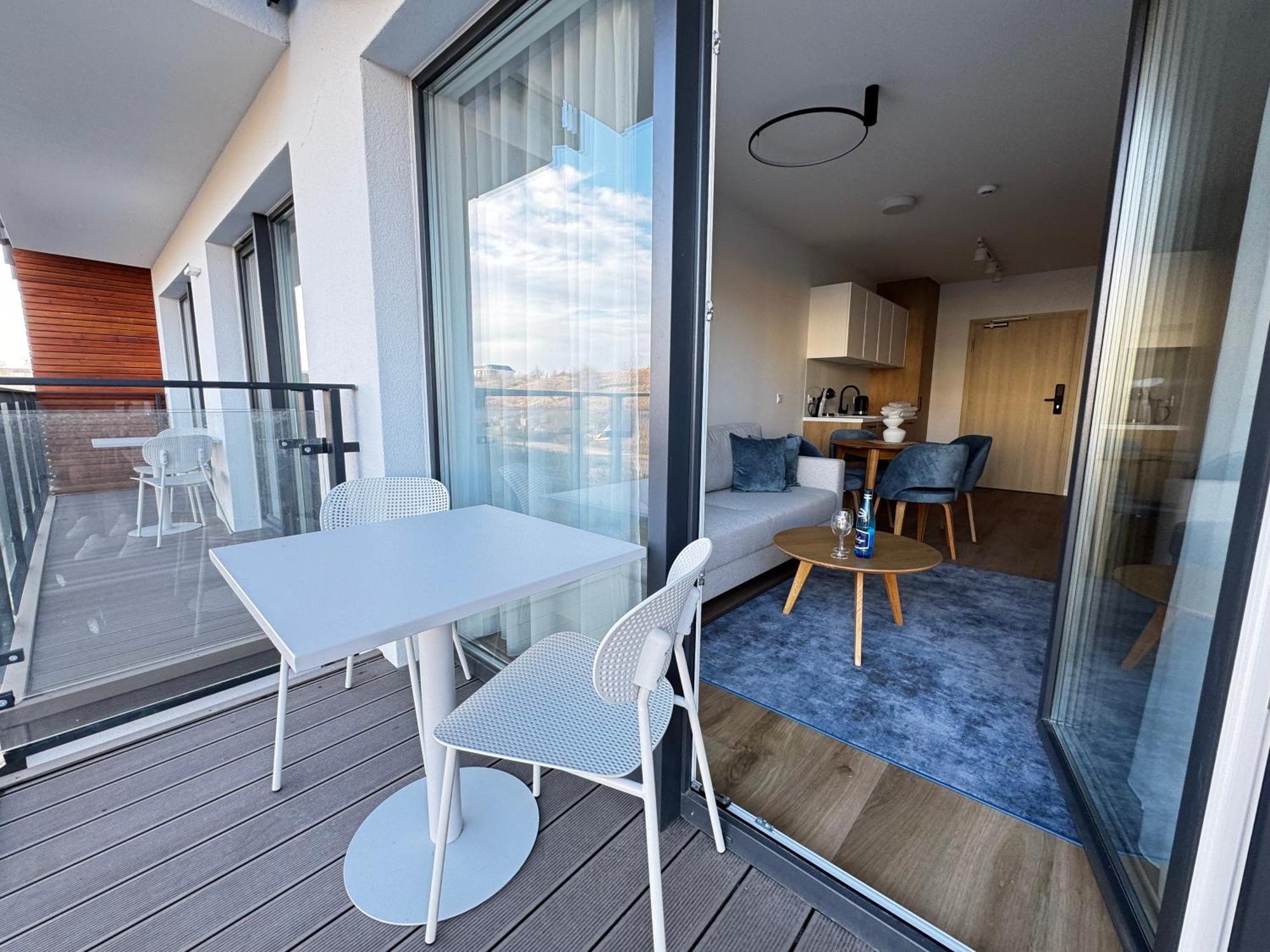 Aparthotel Anchoria Holiday Honest-Serwis Mechelinki Exterior foto