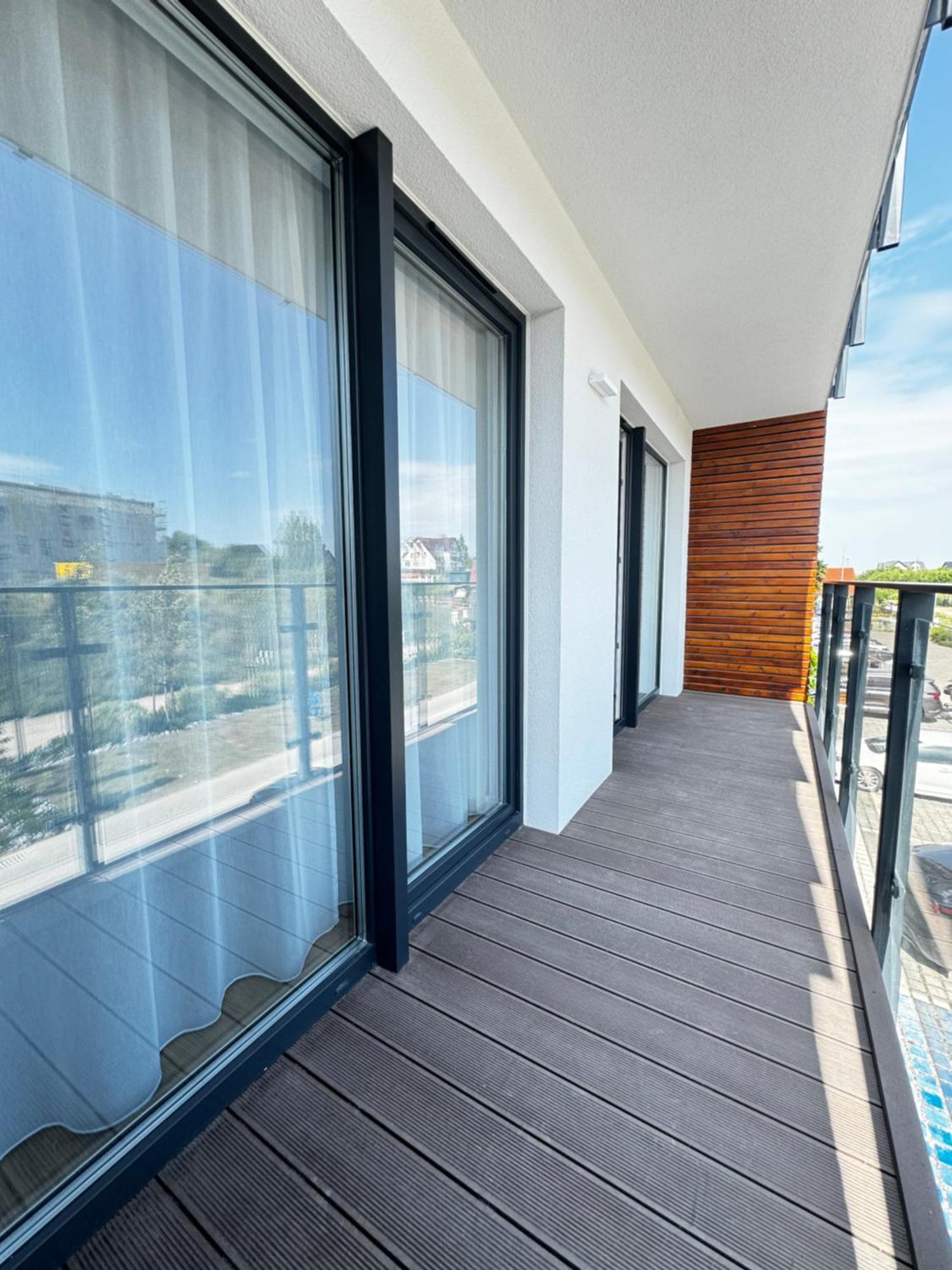 Aparthotel Anchoria Holiday Honest-Serwis Mechelinki Exterior foto