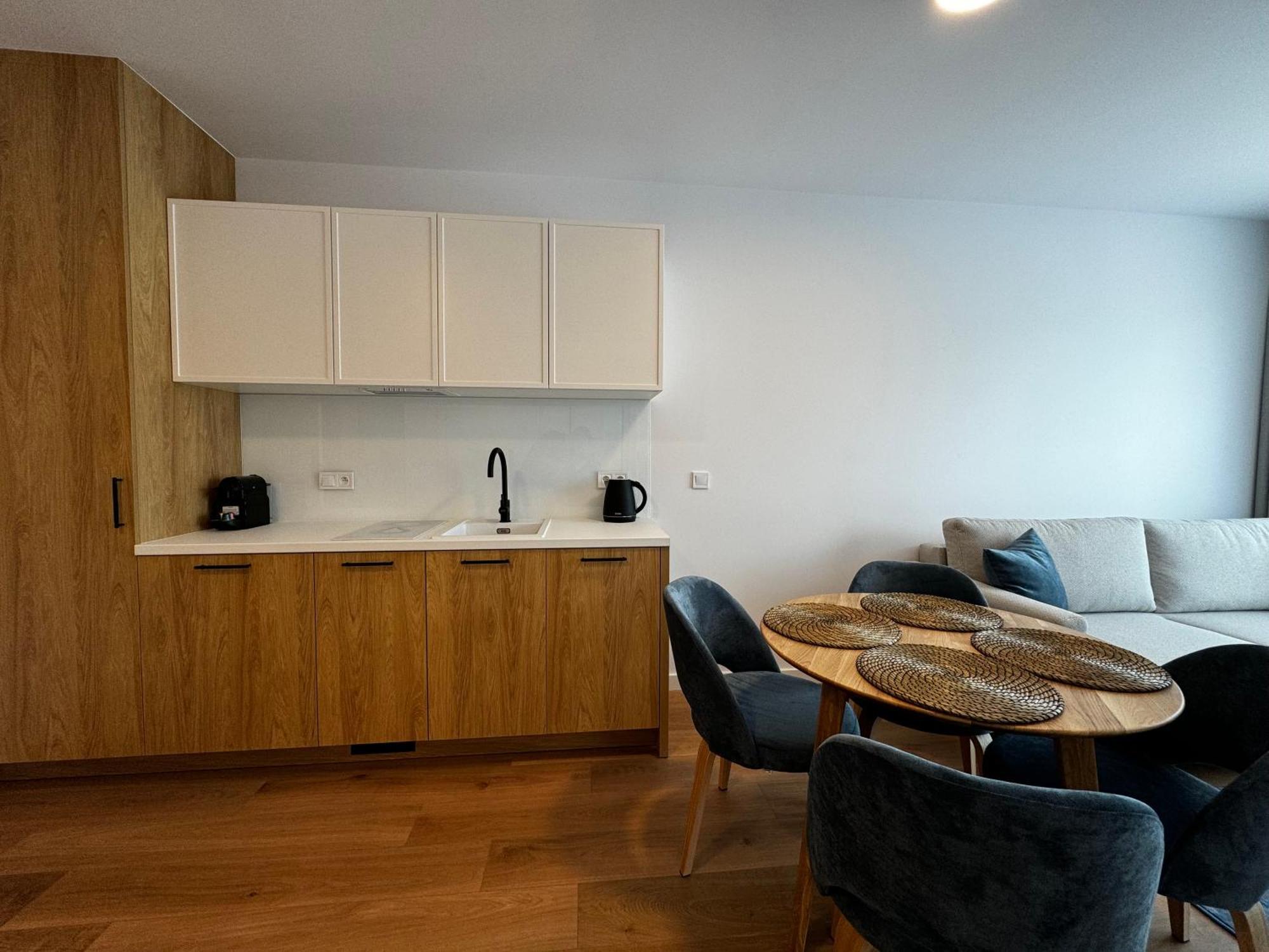 Aparthotel Anchoria Holiday Honest-Serwis Mechelinki Exterior foto